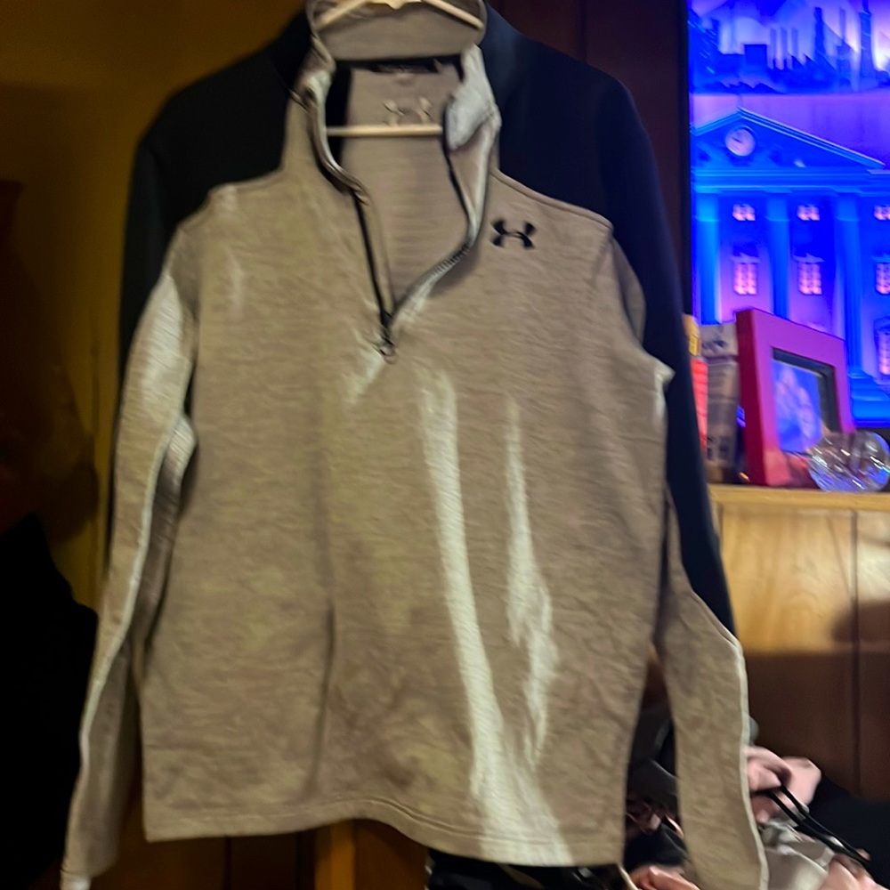 Men’s under armor size large three-quarter zip like new